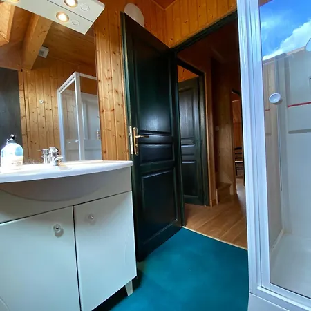 Aster Apartment *